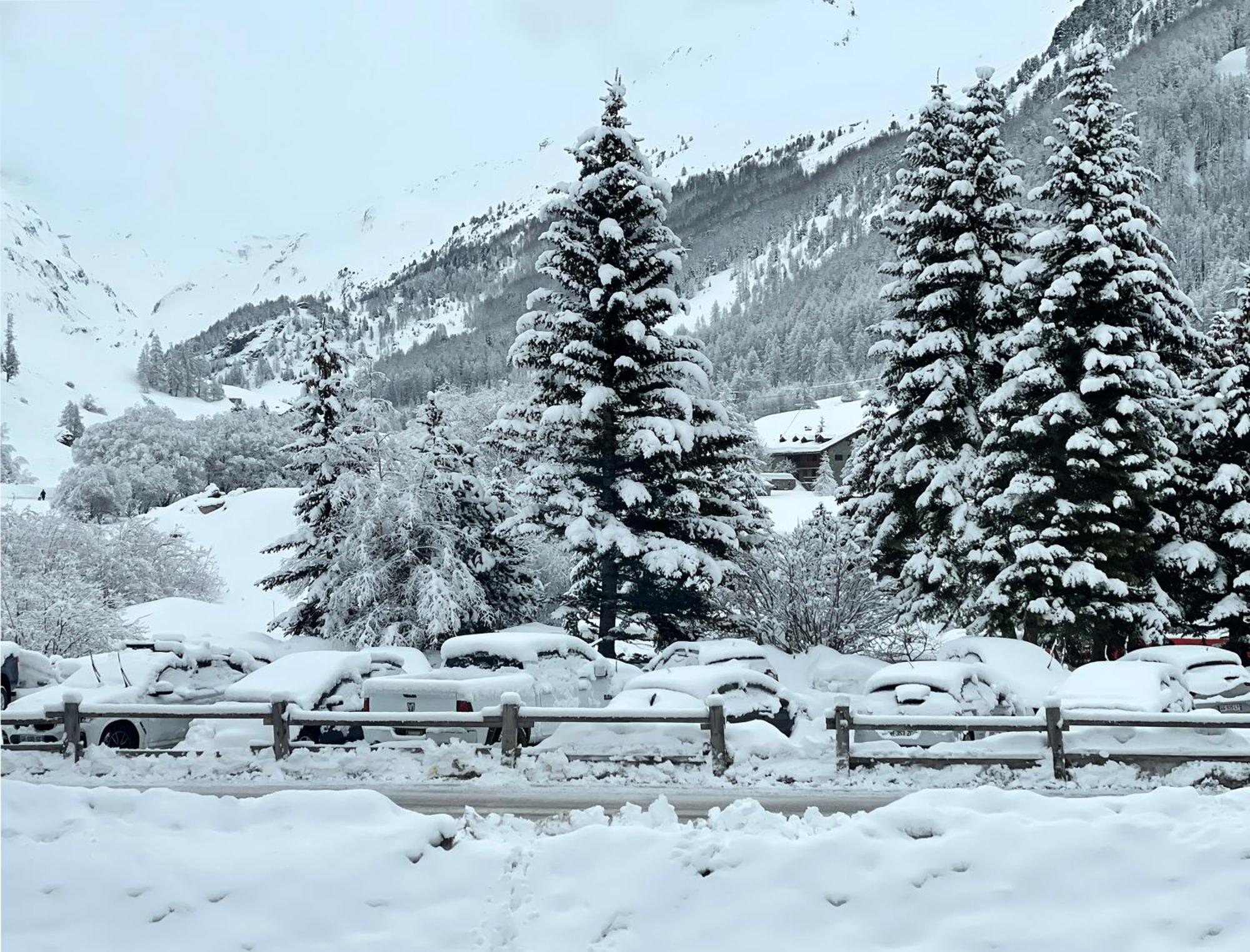 Les Barmettes Appart Renove Avec Vue, Parking Et Skis Aux Pieds Val-dʼIsère Buitenkant foto