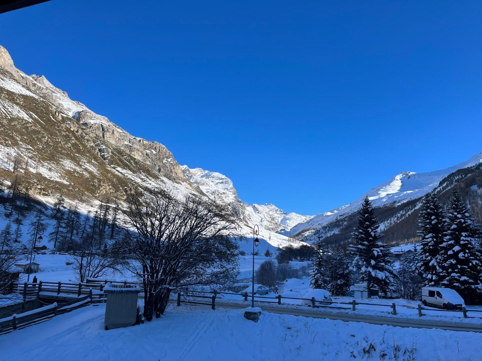 Les Barmettes Appart Renove Avec Vue, Parking Et Skis Aux Pieds Val-dʼIsère Buitenkant foto